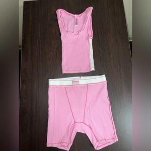 Skims set ( top xxs bottoms small)